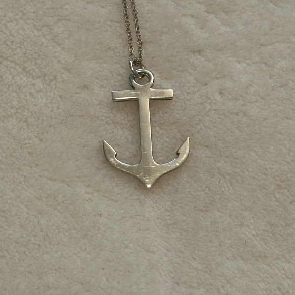 Rare Tiffany’s Anchor Sterling Silver Necklace - Picture 4 of 6